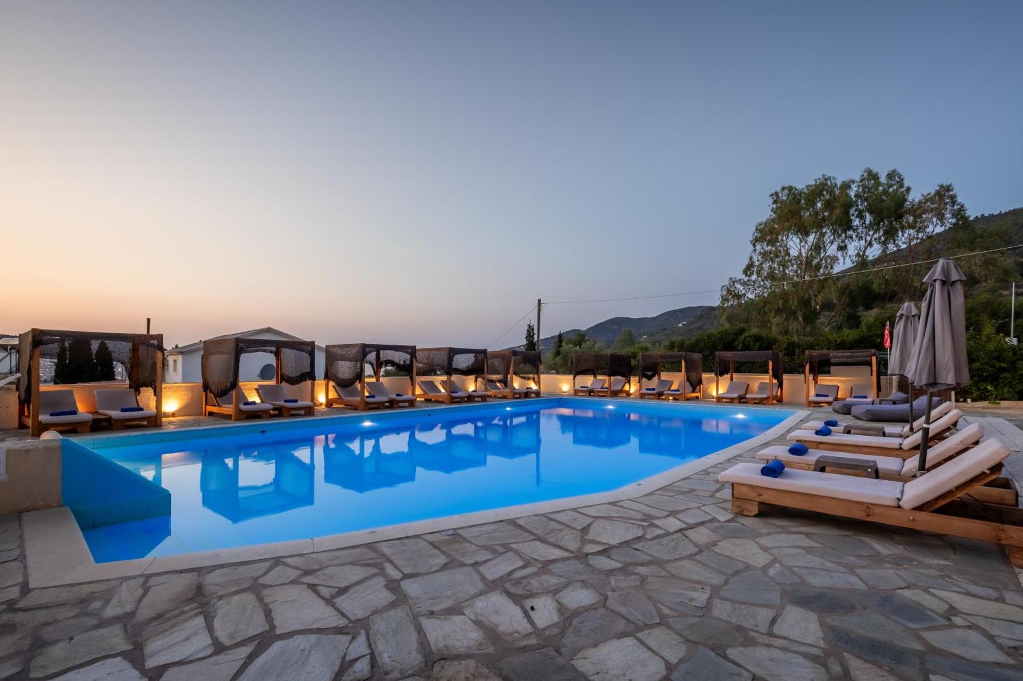 Hotel Holidays & Skopelos