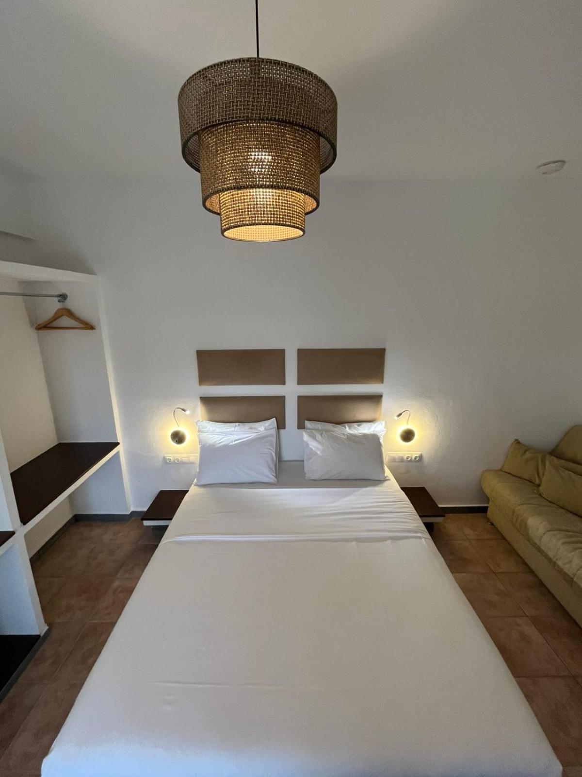 Holidays & Hotel Skopelos