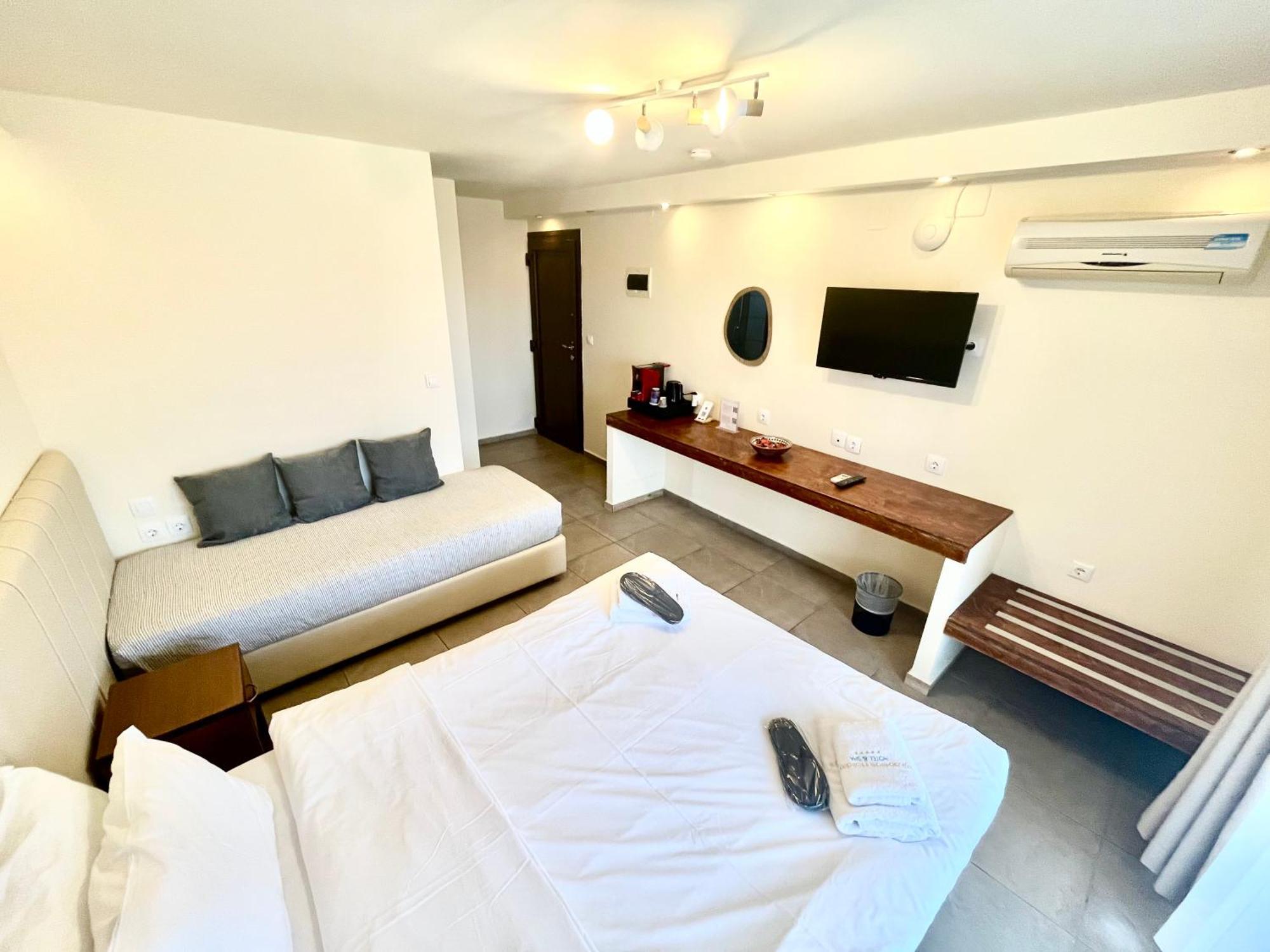 Holidays & Hotel 5*